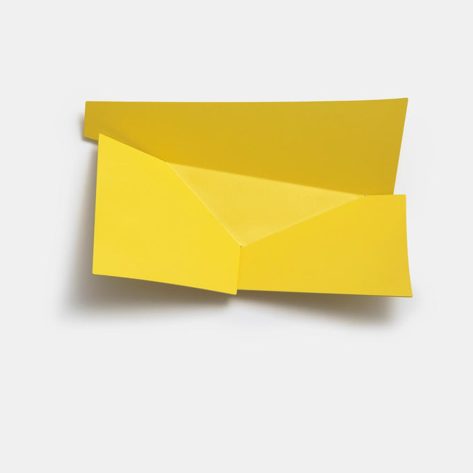 Aube centerpiece, yellow