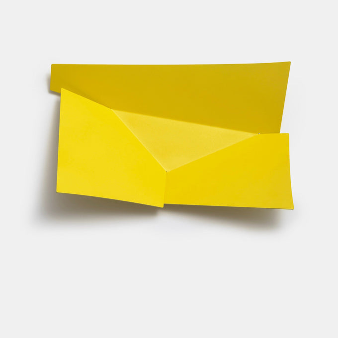 Aube centerpiece, yellow